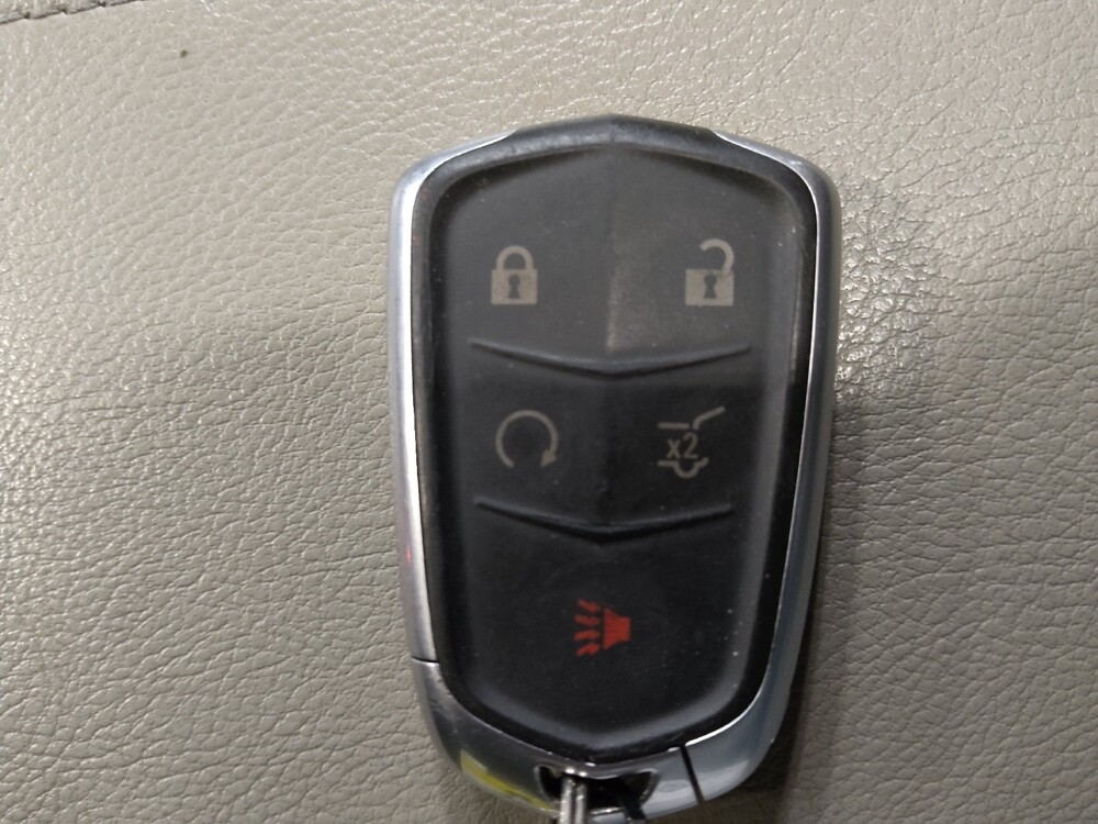 2019 Cadillac XT4 in Lubbock, TX 79424 - 18117647 32