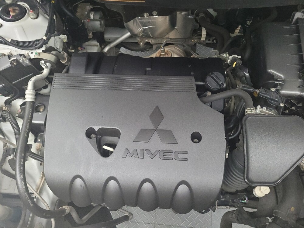 2020 Mitsubishi Outlander in Madison, TN 37115 - 18117670 30