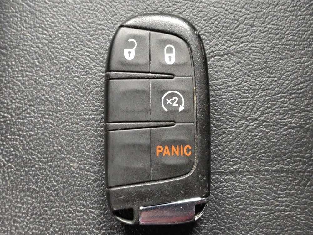 2018 Jeep Compass in Houston, TX 77060 - 18117672 32