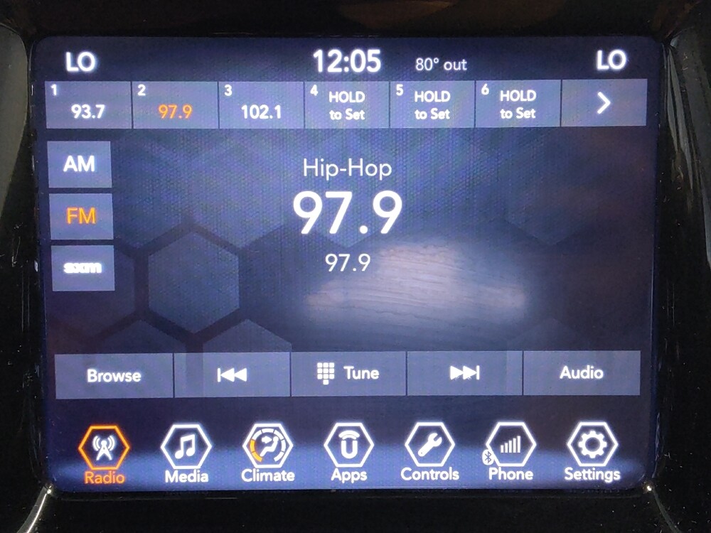 2018 Jeep Compass in Houston, TX 77060 - 18117672 25