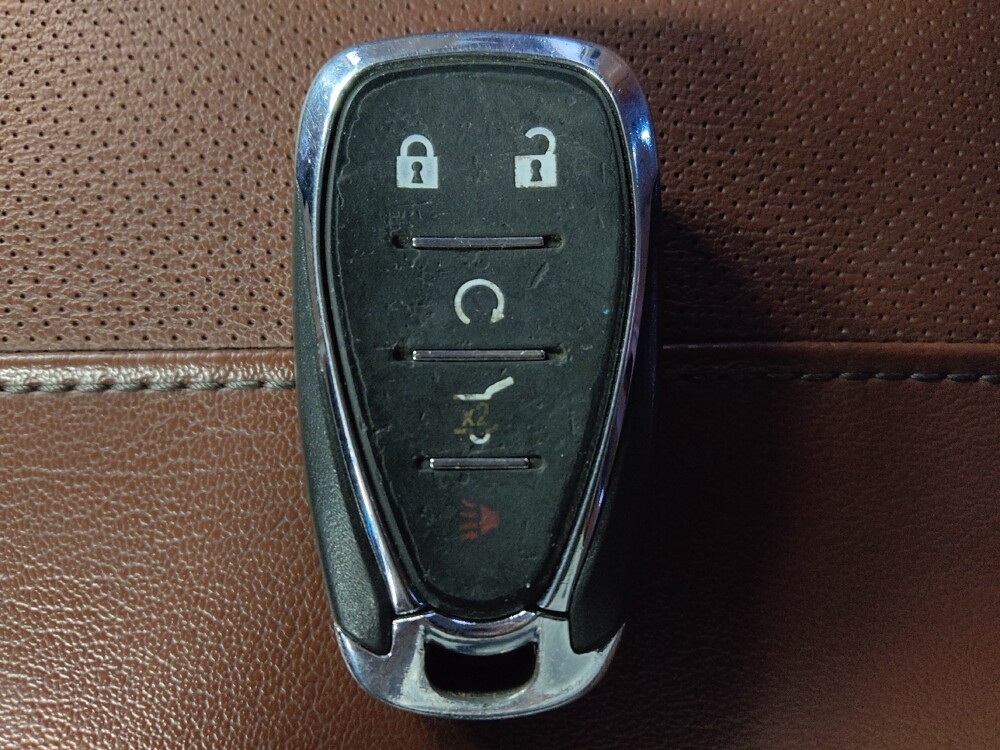 2018 Chevrolet Traverse in Houston, TX 77074 - 18117678 32