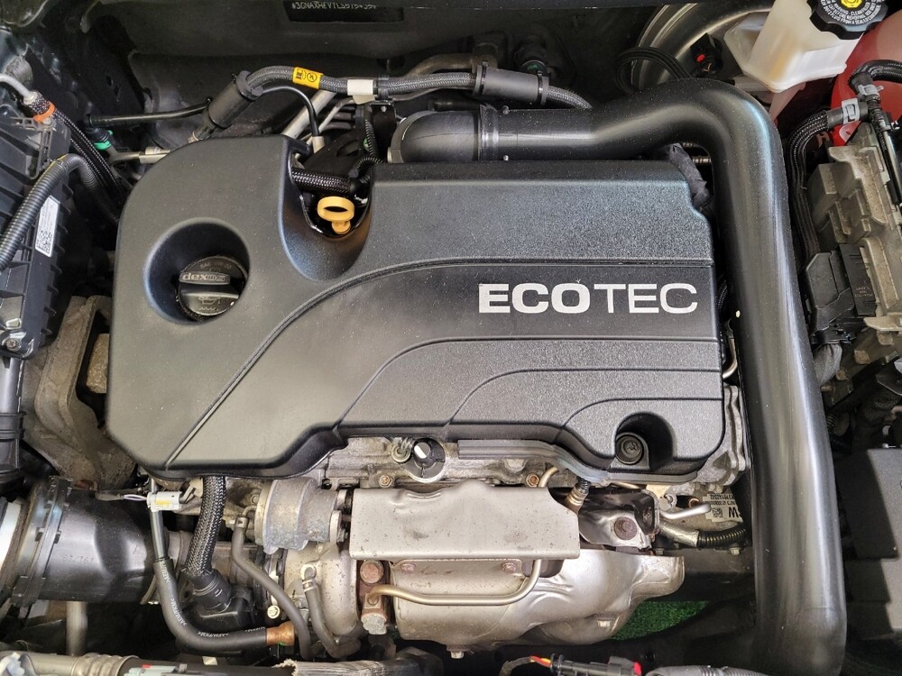 2020 Chevrolet Equinox in Maple Heights, OH 44137 - 18117702 30