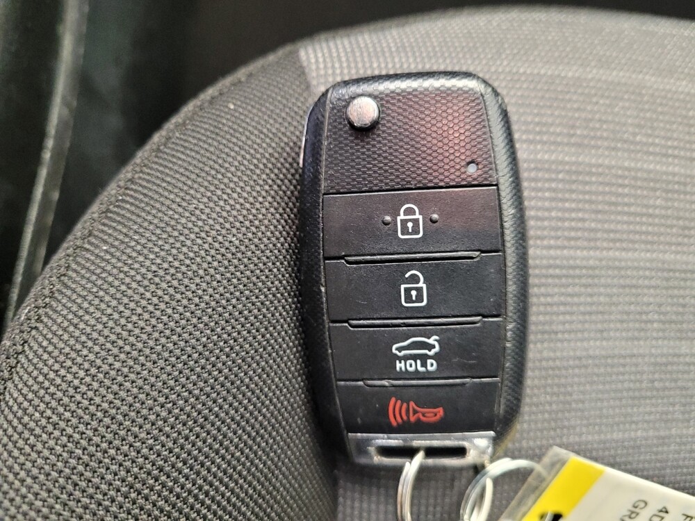 2016 Kia Forte in Lexington, KY 40509 - 18117709 32