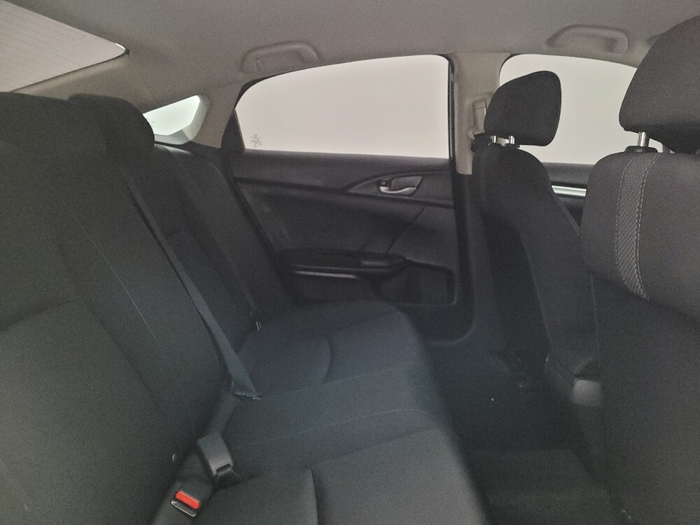 2020 Honda Civic in Miamisburg, OH 45342 - 18117711 19