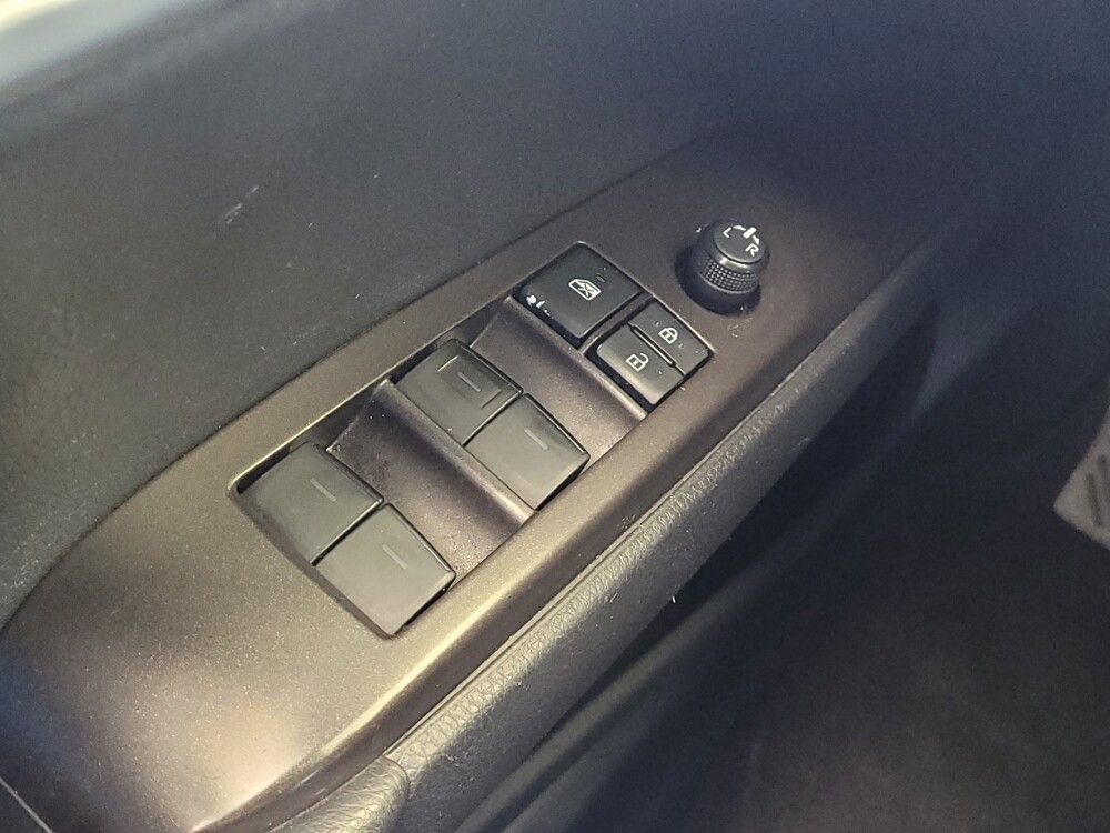 2021 Toyota Camry in Louisville, KY 40258 - 18117713 27