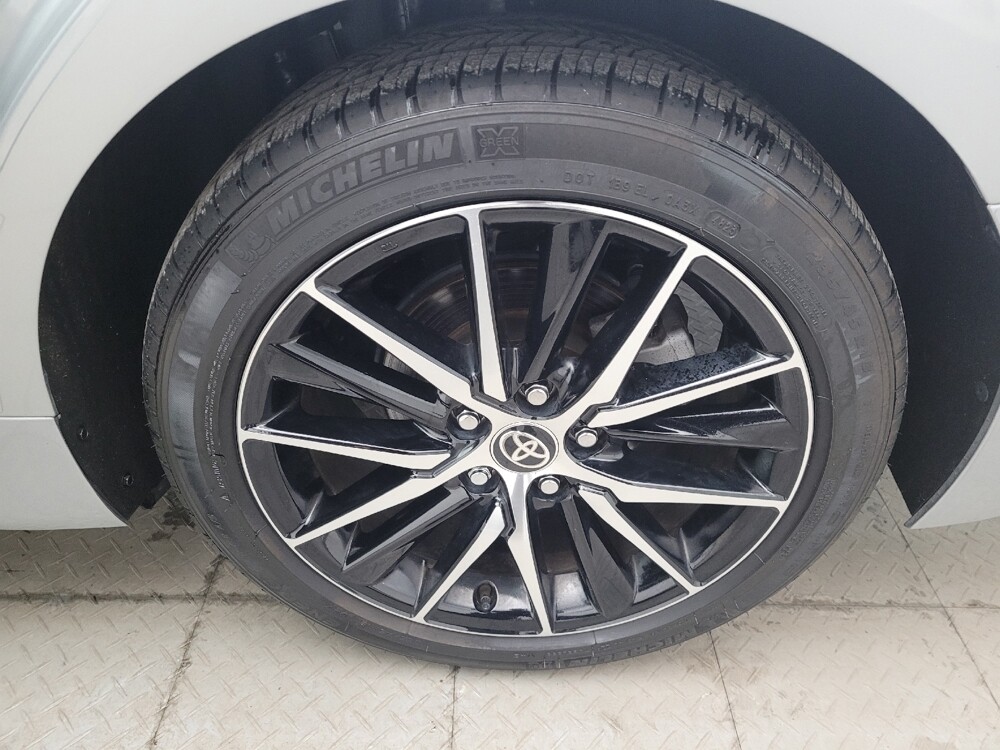 2021 Toyota Camry in Louisville, KY 40258 - 18117713 31