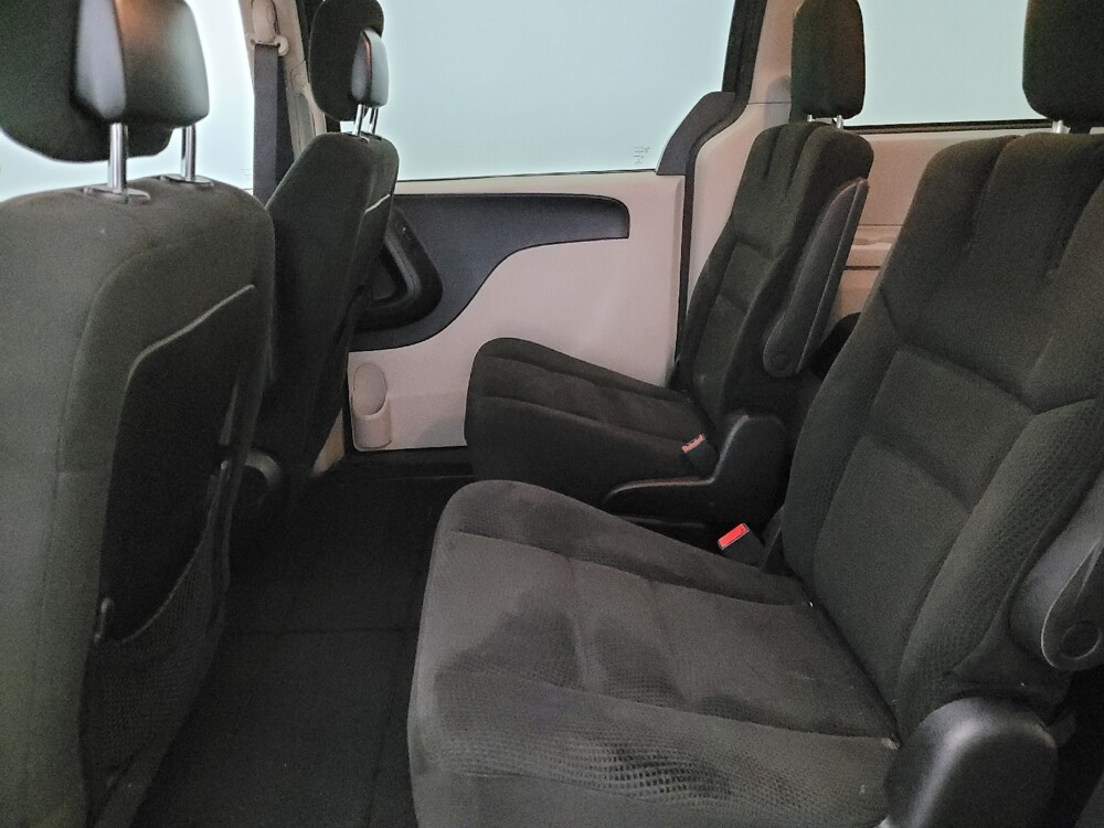 2016 Dodge Grand Caravan in Williamstown, NJ 8094 - 18117720 18