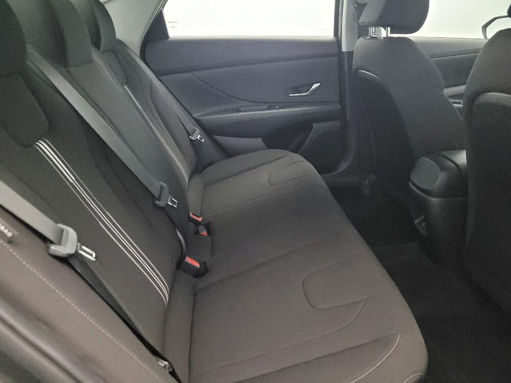 2024 Hyundai Elantra in Pittsburgh, PA 15236 - 18117726 19