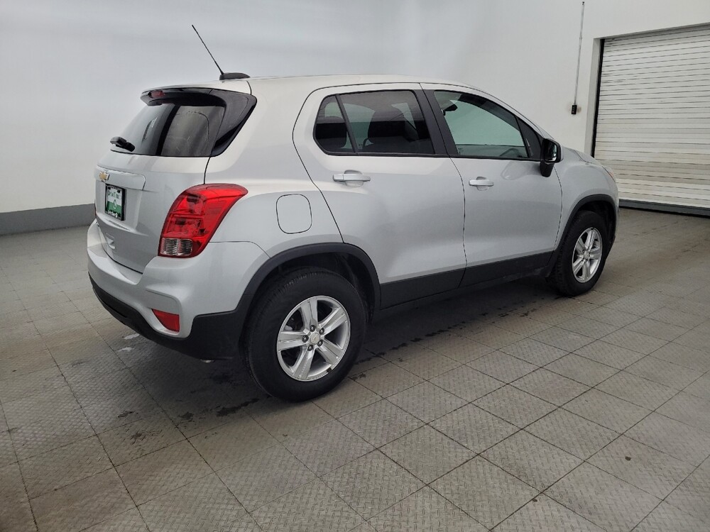 2022 Chevrolet Trax in Temple Hills, MD 20746 - 18117737 10