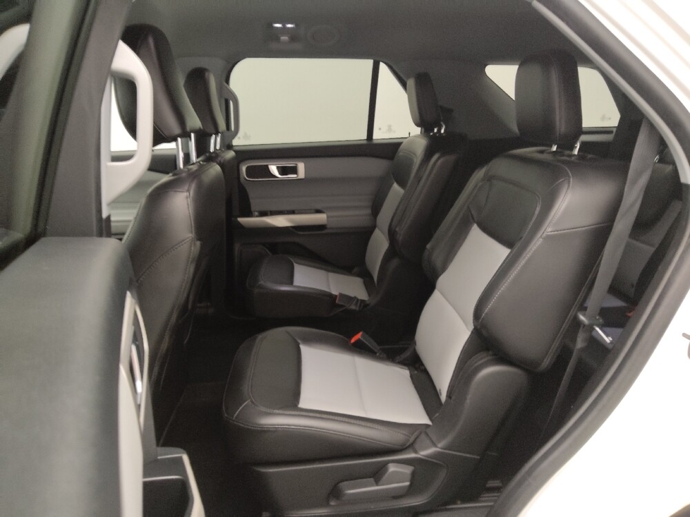 2022 Ford Explorer in Independence, MO 64055 - 18117745 18