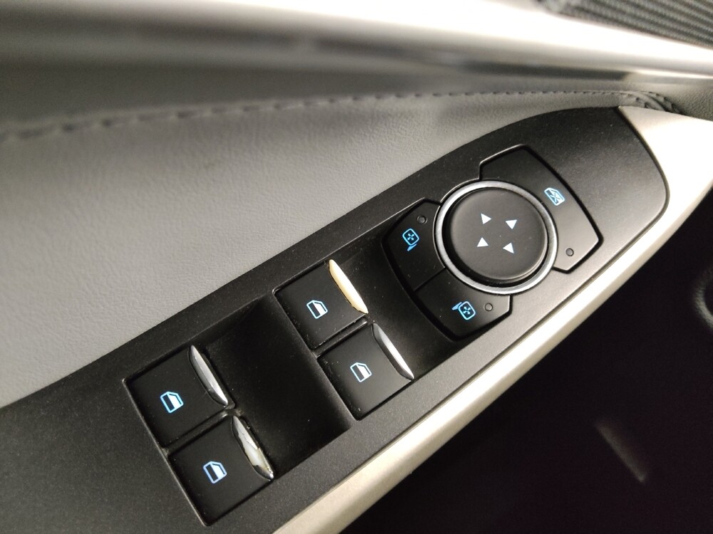 2022 Ford Explorer in Independence, MO 64055 - 18117745 27