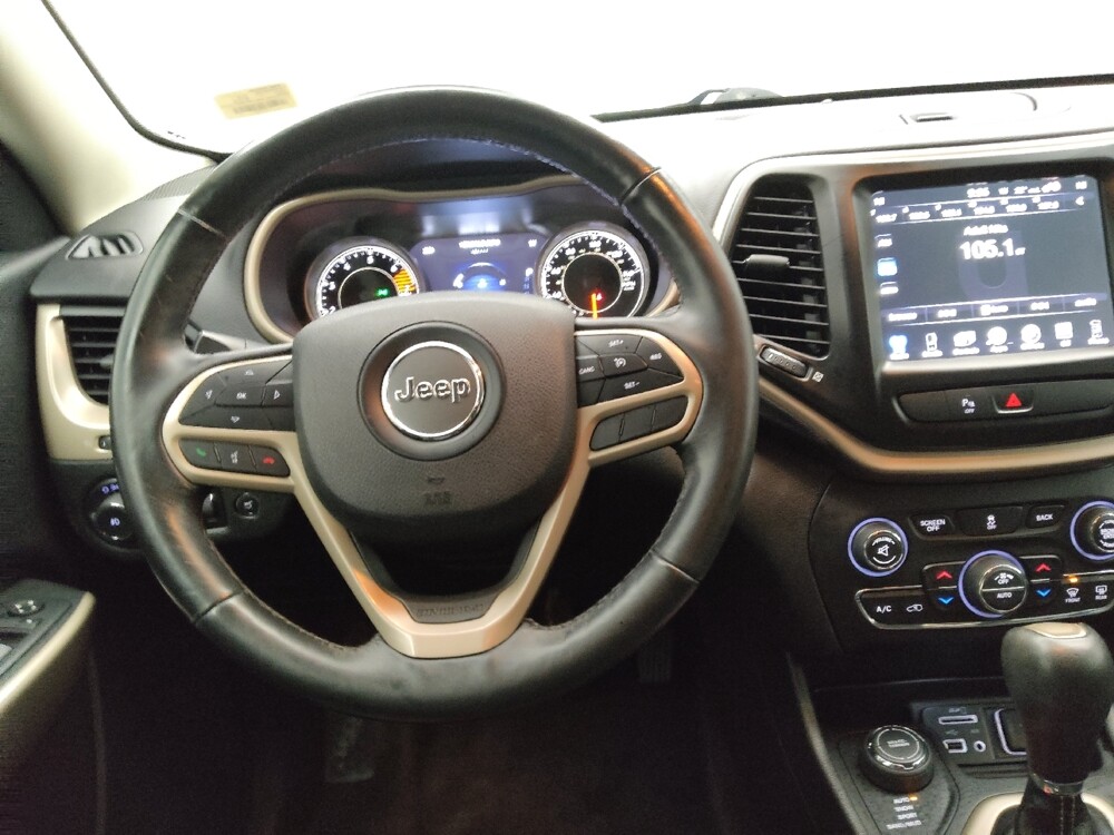 2018 Jeep Cherokee in Des Moines, IA 50310 - 18117748 22