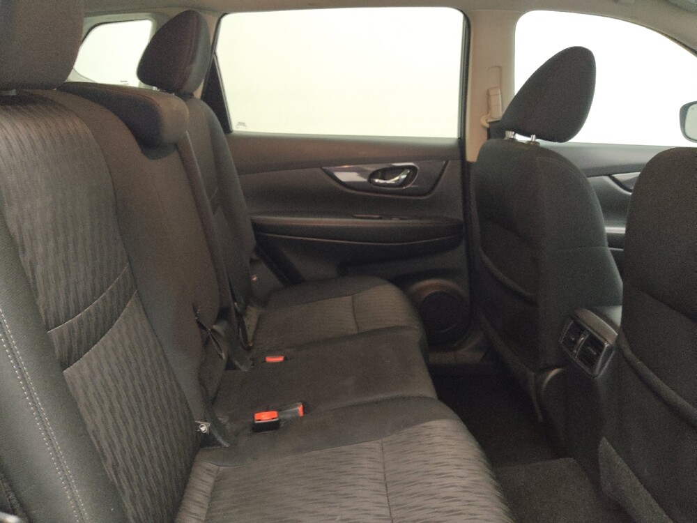 2018 Nissan Rogue in Lombard, IL 60148 - 18117750 19