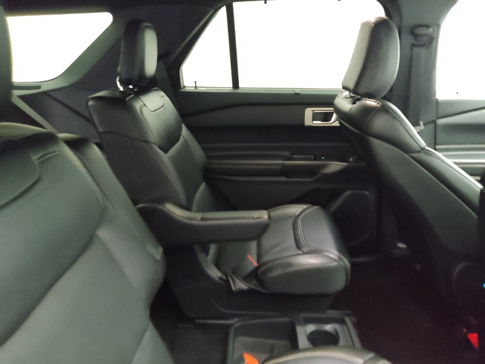 2020 Ford Explorer in Midlothian, IL 60445 - 18117751 19