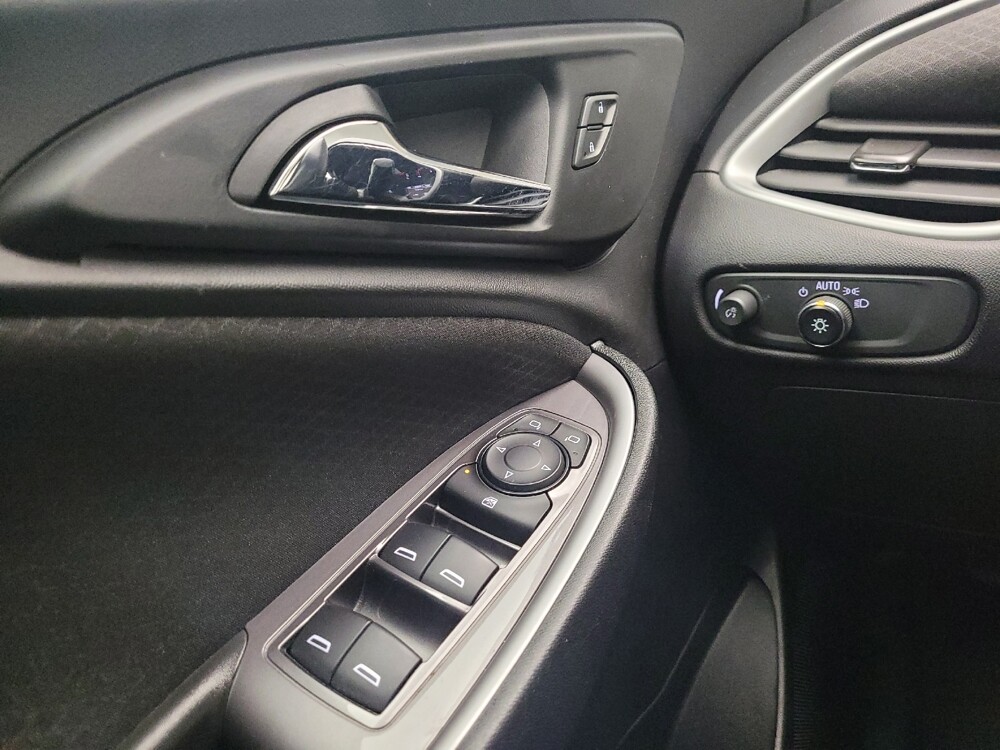 2022 Chevrolet Malibu in Taylor, MI 48180 - 18117756 27