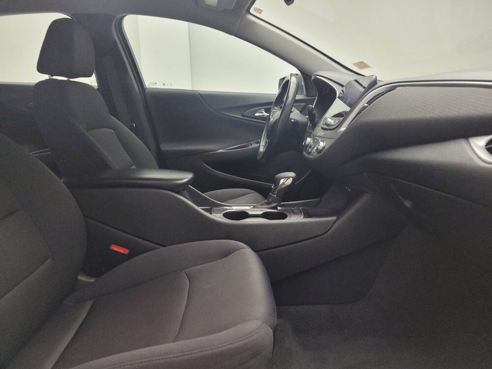 2022 Chevrolet Malibu in Taylor, MI 48180 - 18117756 21