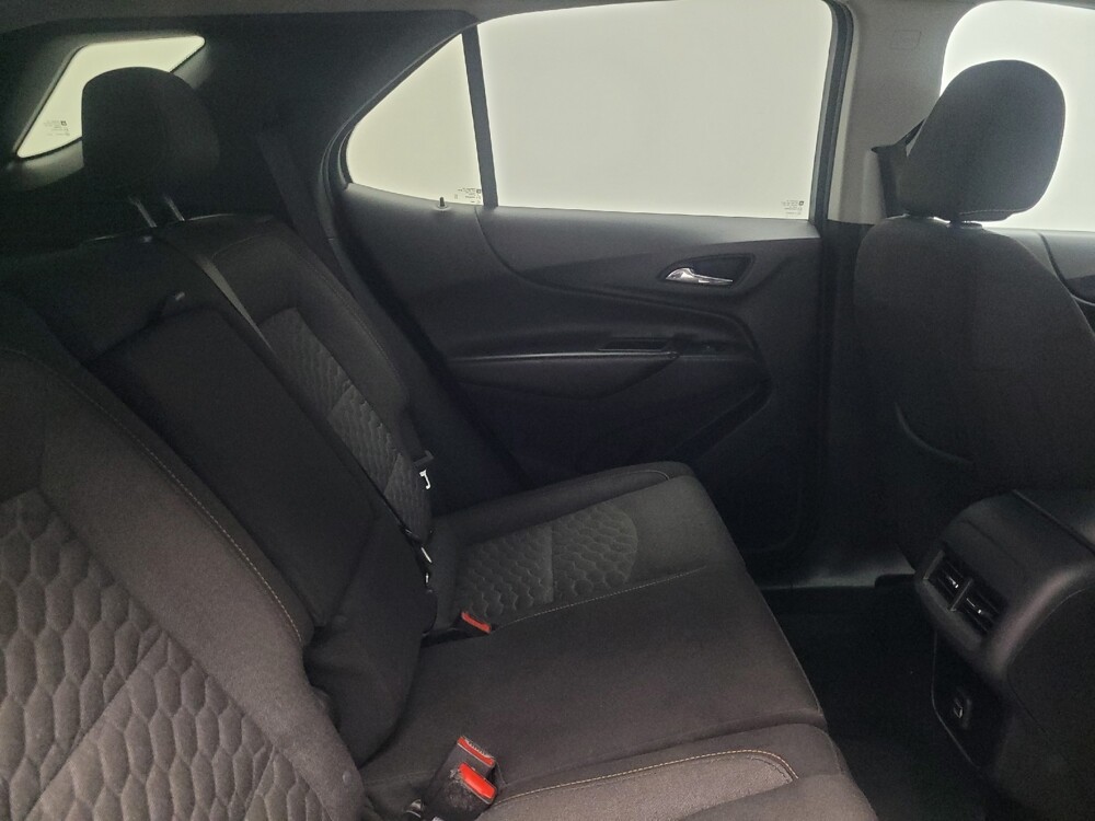 2021 Chevrolet Equinox in Mishawaka, IN 46545 - 18117761 19