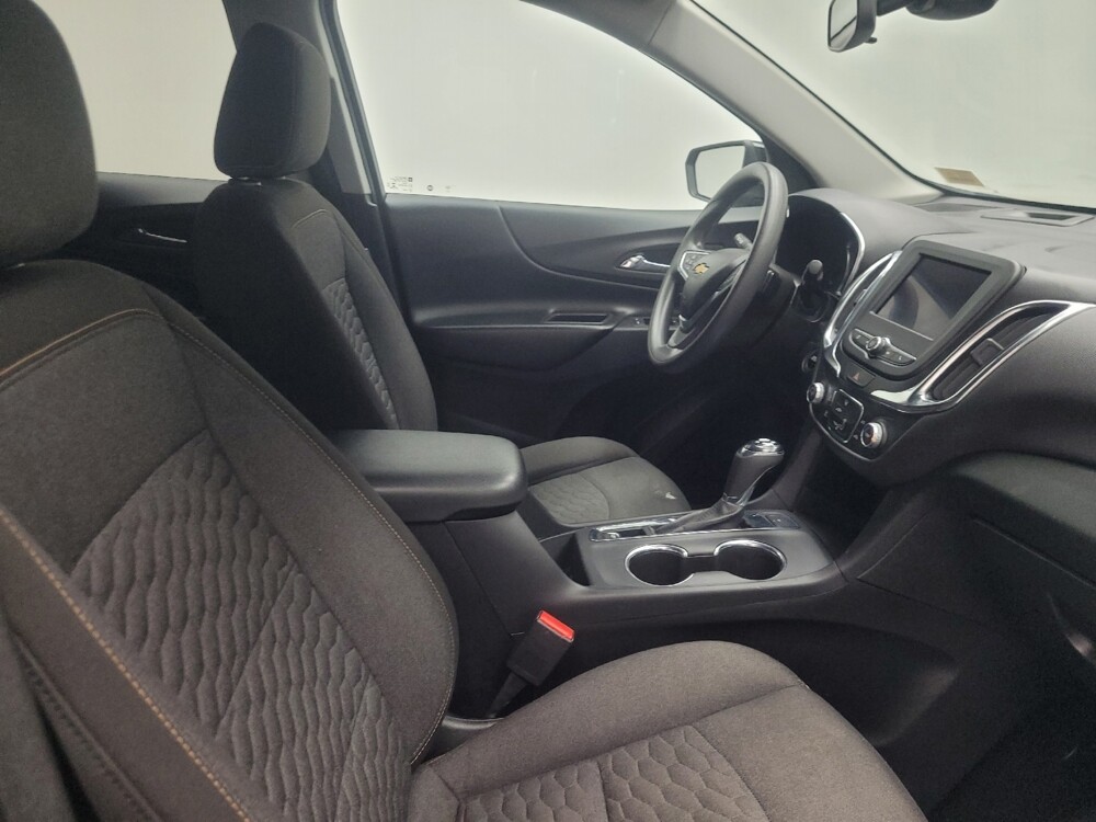 2021 Chevrolet Equinox in Mishawaka, IN 46545 - 18117761 21