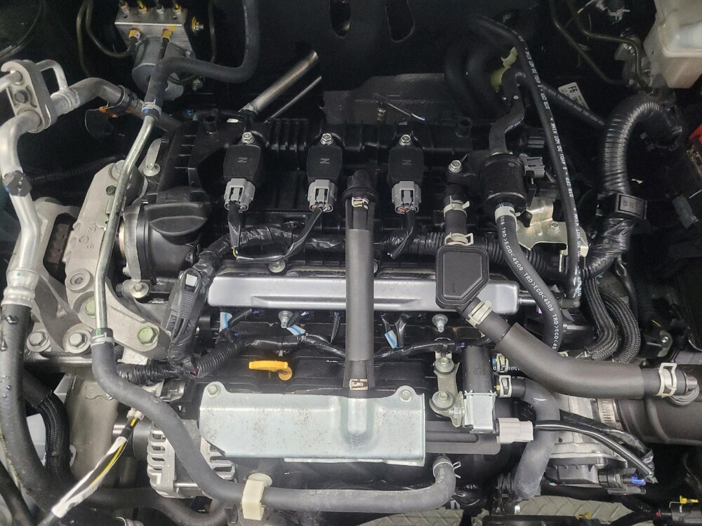 2024 Nissan Kicks in Ft Wayne, IN 46805 - 18117770 30