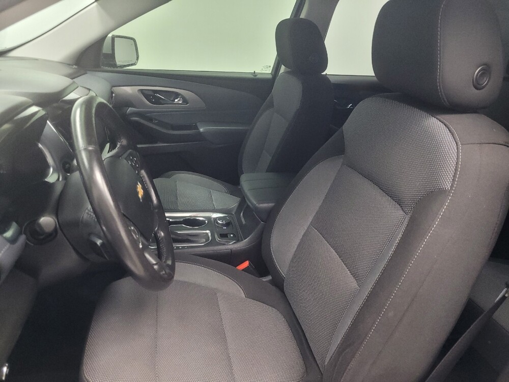 2019 Chevrolet Traverse in Ft Wayne, IN 46805 - 18117772 17