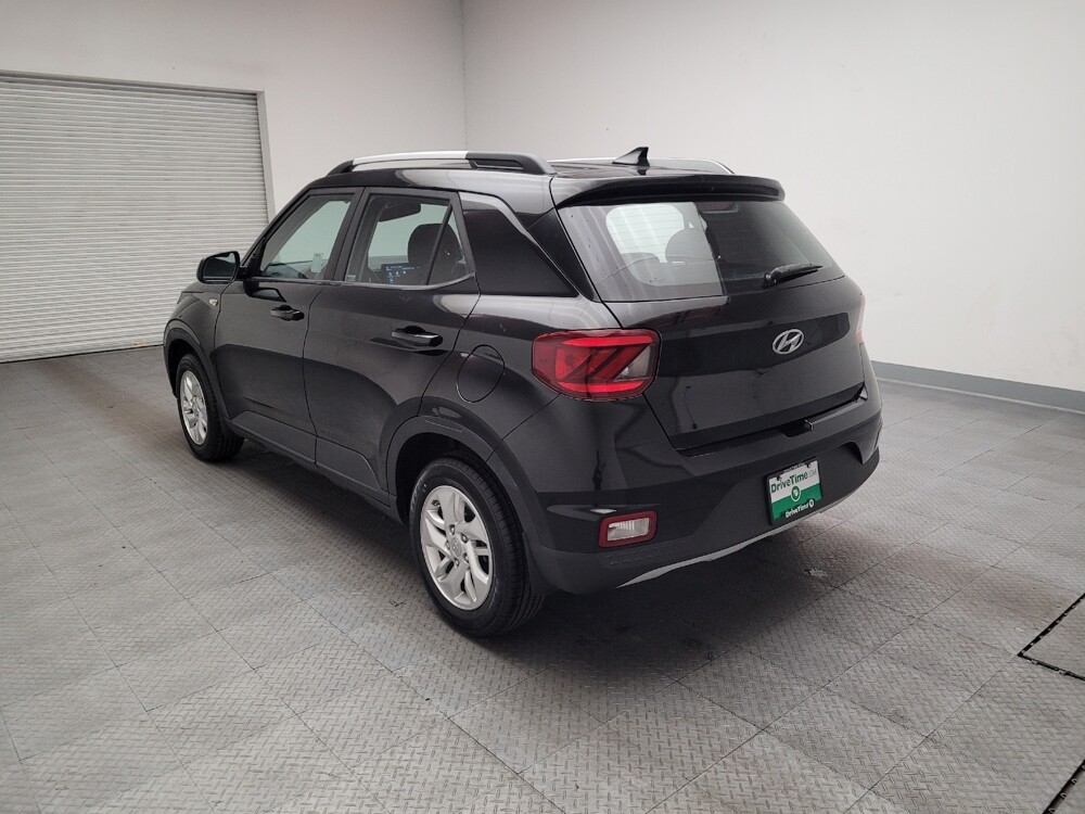 2020 Hyundai Venue in Downey, CA 90241 - 18117777 5