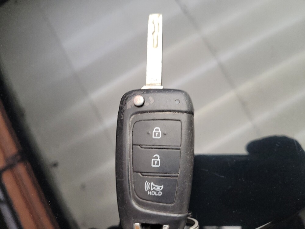 2020 Hyundai Venue in Downey, CA 90241 - 18117777 32