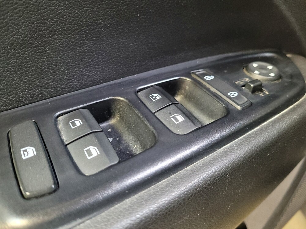 2020 Hyundai Venue in Downey, CA 90241 - 18117777 27