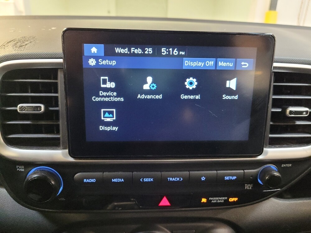 2020 Hyundai Venue in Downey, CA 90241 - 18117777 25