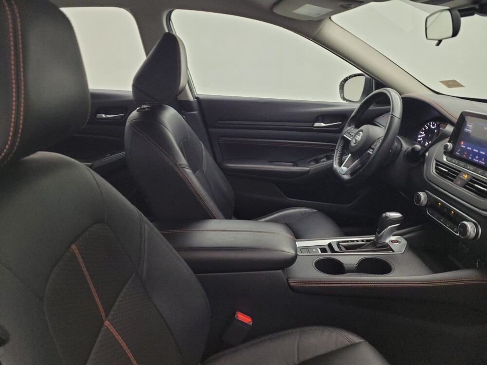 2020 Nissan Altima in Fairfield, OH 45014 - 18117785 21