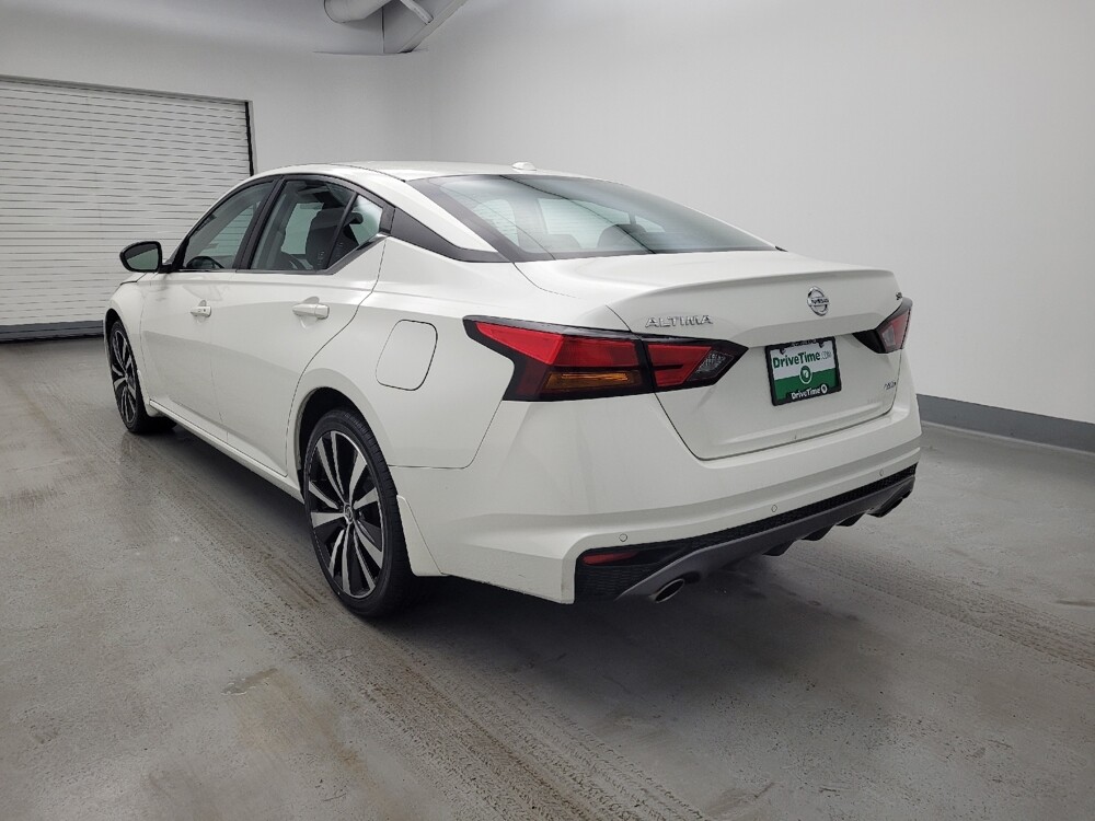 2020 Nissan Altima in Fairfield, OH 45014 - 18117785 5