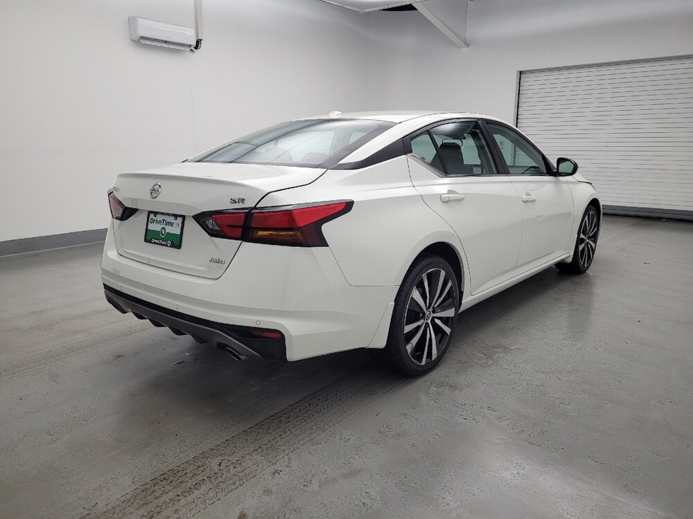 2020 Nissan Altima in Fairfield, OH 45014 - 18117785 10