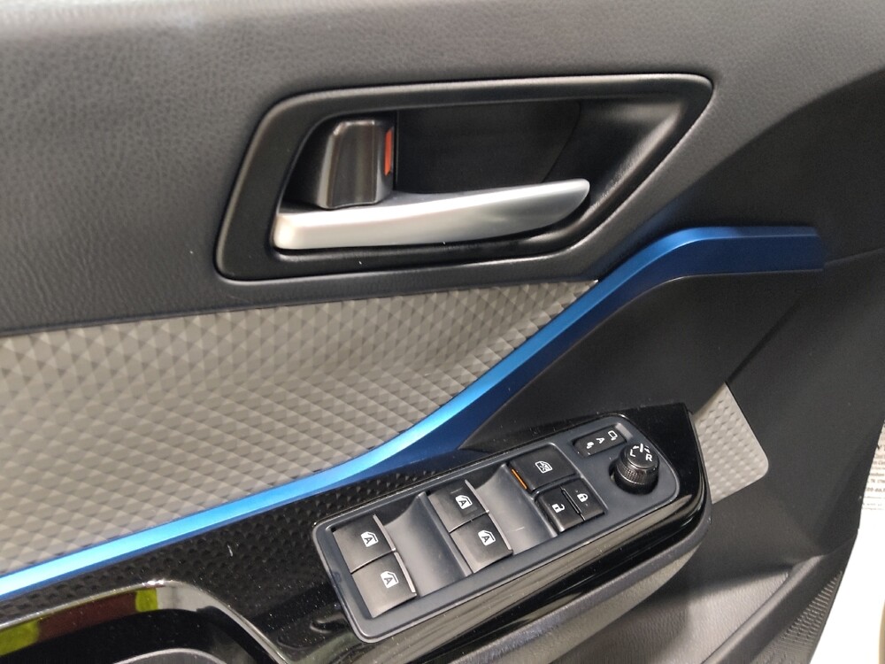 2019 Toyota C-HR in Columbus, OH 43231 - 18117799 27