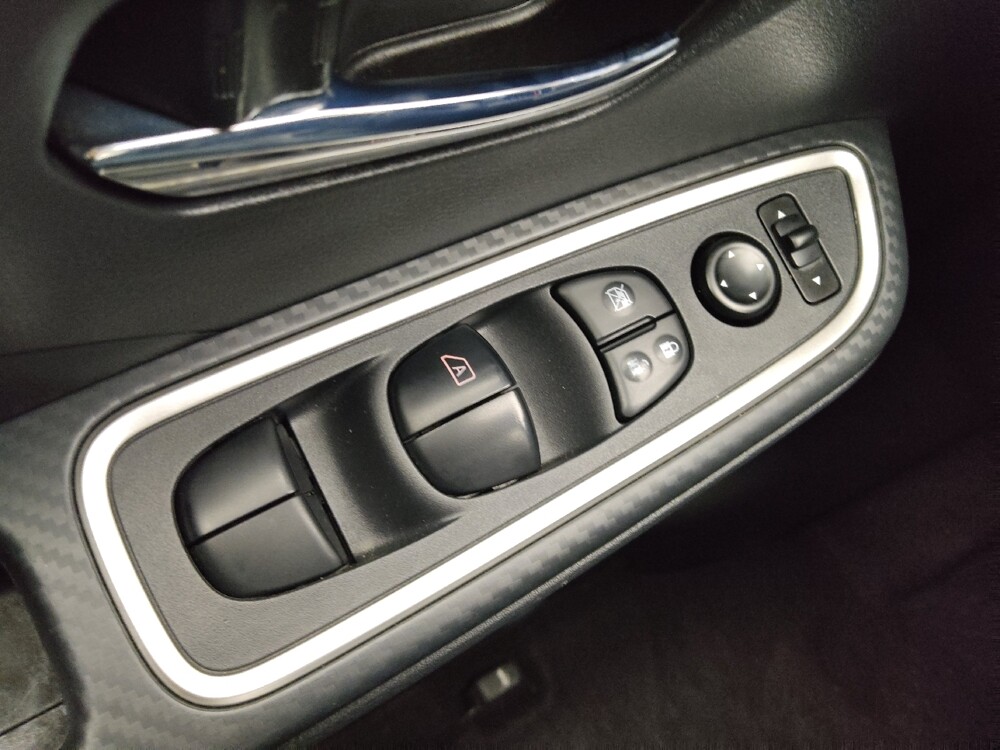 2025 Nissan Versa in Topeka, KS 66611 - 18117800 27