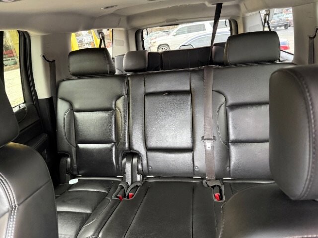 2020 GMC Yukon XL in Indianapolis, IN 46222-4002 - 18117825 6