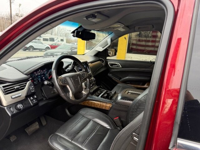 2020 GMC Yukon XL in Indianapolis, IN 46222-4002 - 18117825 4