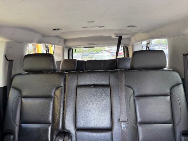 2020 GMC Yukon XL in Indianapolis, IN 46222-4002 - 18117825 8