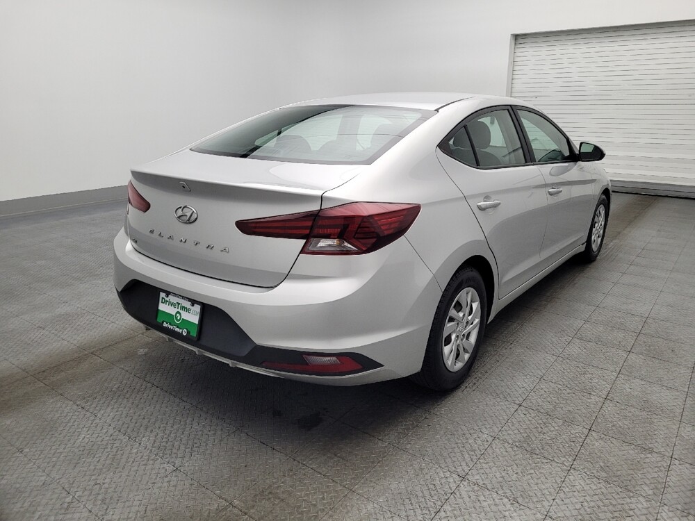 2019 Hyundai Elantra in Jacksonville, FL 32210 - 18117839 9