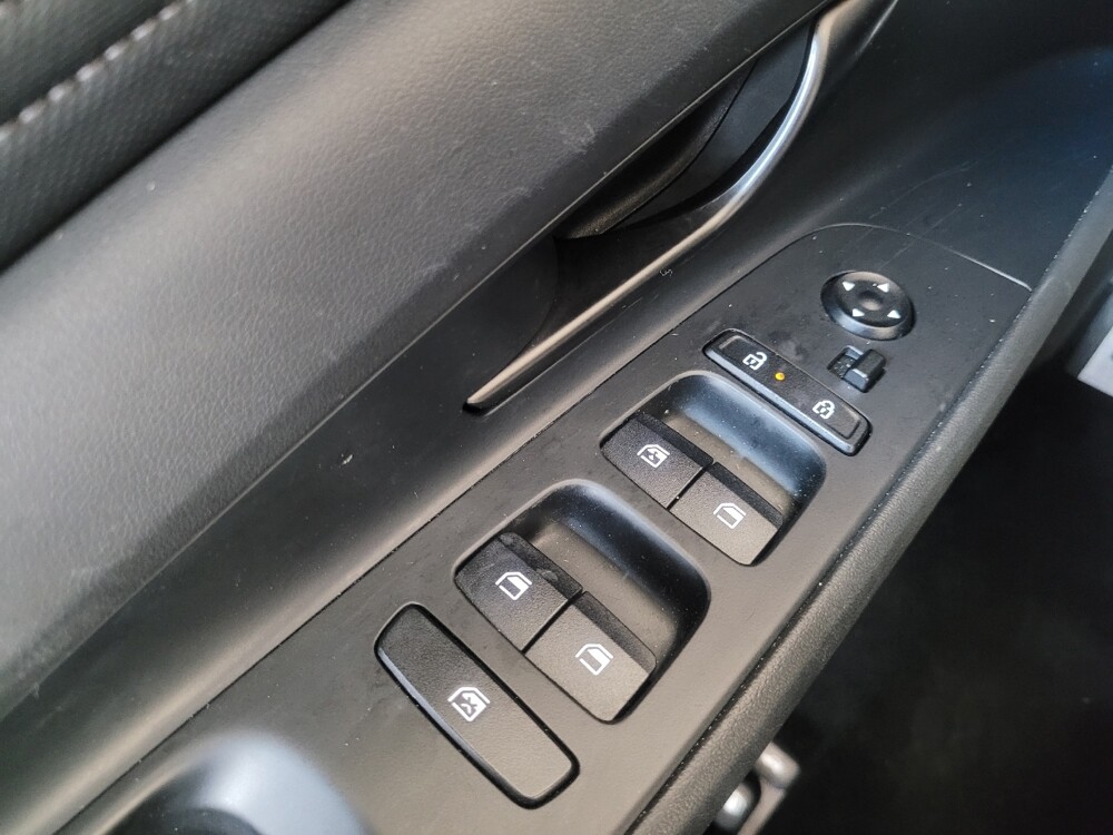 2025 Hyundai Elantra in Union City, GA 30291 - 18117843 27