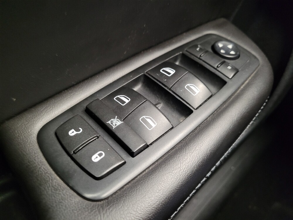 2015 Chrysler 200 in Columbus, OH 43228 - 18117860 27