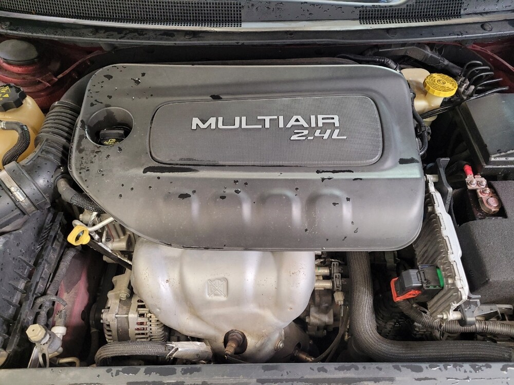 2015 Chrysler 200 in Columbus, OH 43228 - 18117860 30