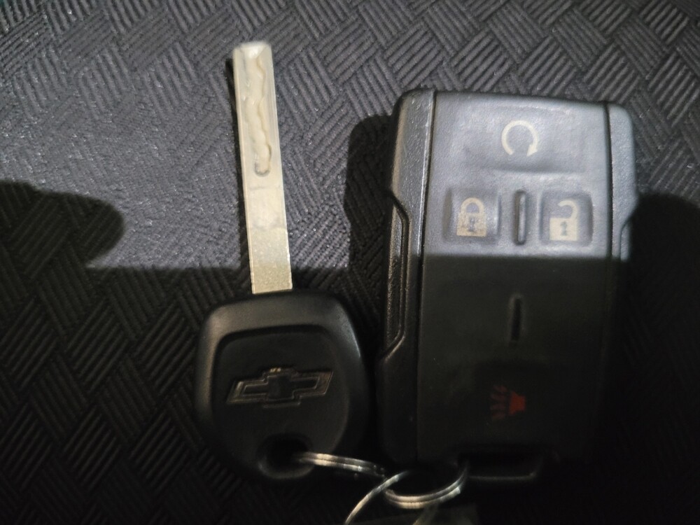 2020 Chevrolet Silverado 2500 in Temple Hills, MD 20746 - 18117863 32