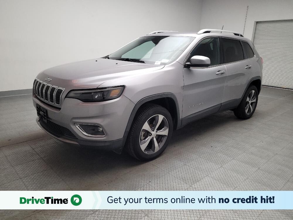 2019 Jeep Cherokee in Downey, CA 90241 - 18117866