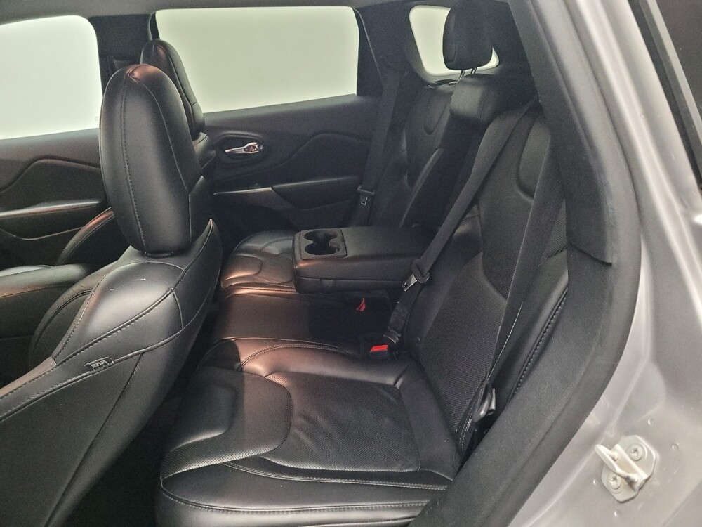 2019 Jeep Cherokee in Downey, CA 90241 - 18117866 18