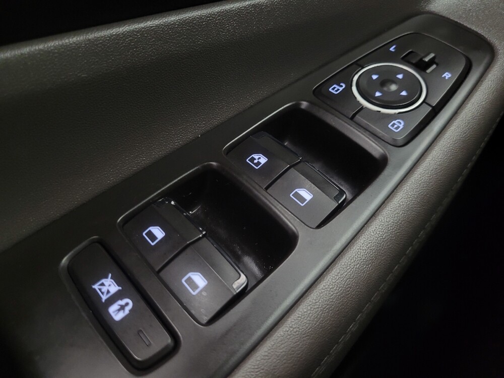 2019 Hyundai Santa Fe in Indianapolis, IN 46222 - 18117871 27