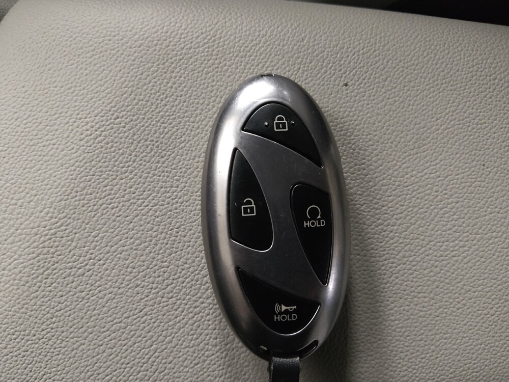 2025 Hyundai Elantra in Athens, GA 30606 - 18117880 32