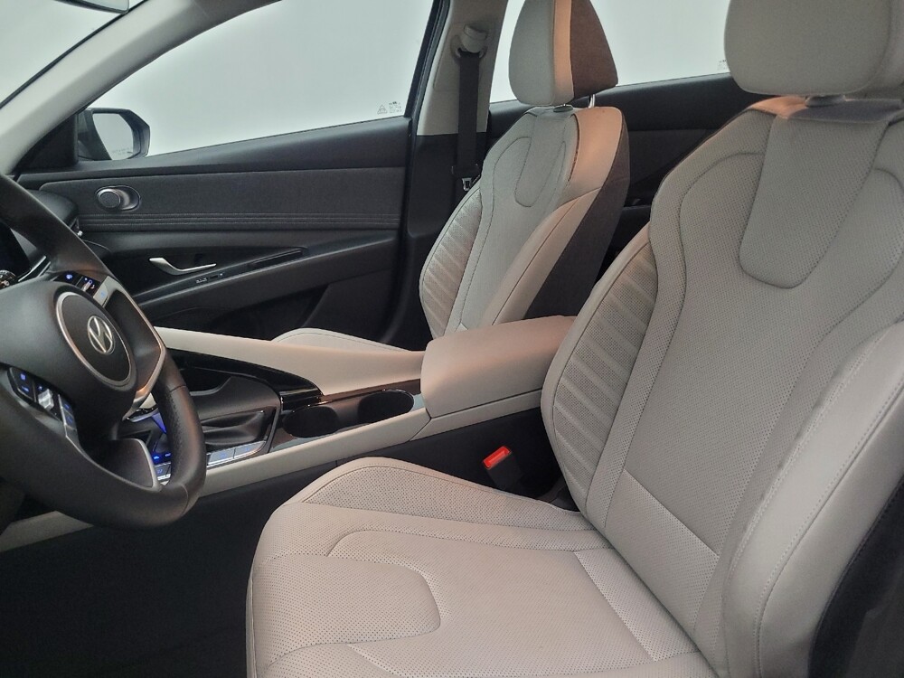 2025 Hyundai Elantra in Athens, GA 30606 - 18117880 17