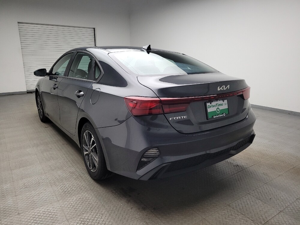 2023 Kia Forte in Taylor, MI 48180 - 18117893 5