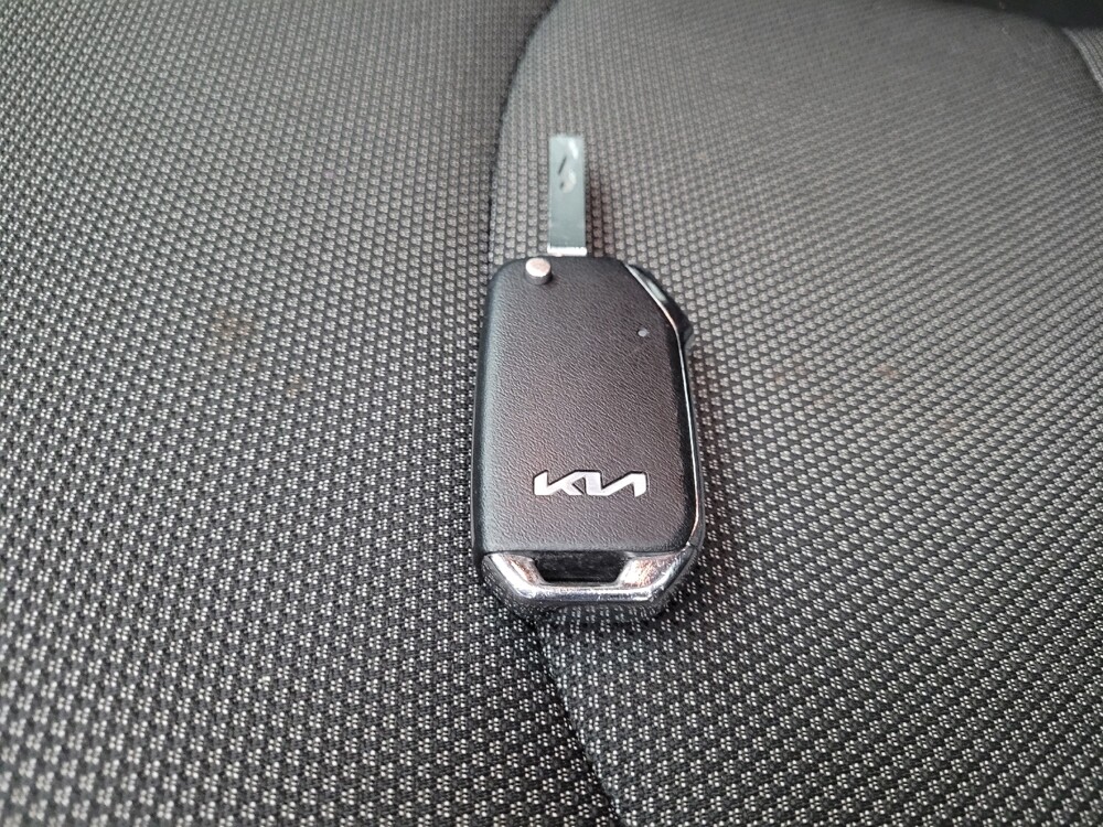 2023 Kia Forte in Taylor, MI 48180 - 18117893 32