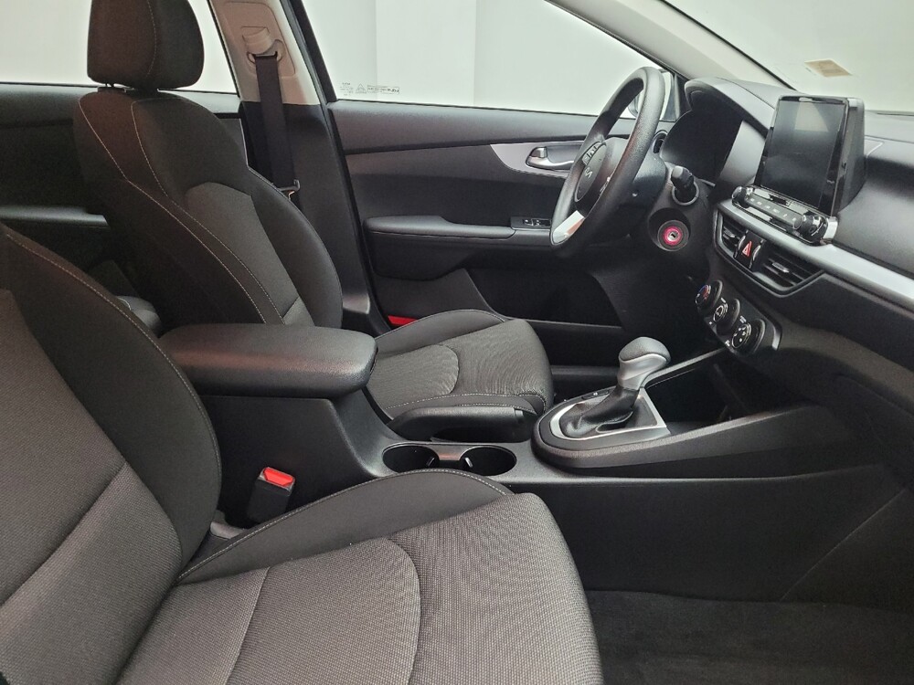 2023 Kia Forte in Taylor, MI 48180 - 18117893 21