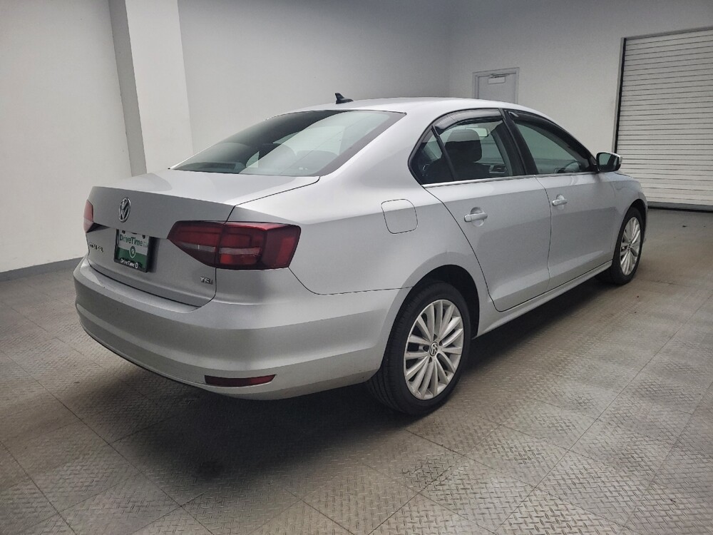 2016 Volkswagen Jetta in Taylor, MI 48180 - 18117895 10
